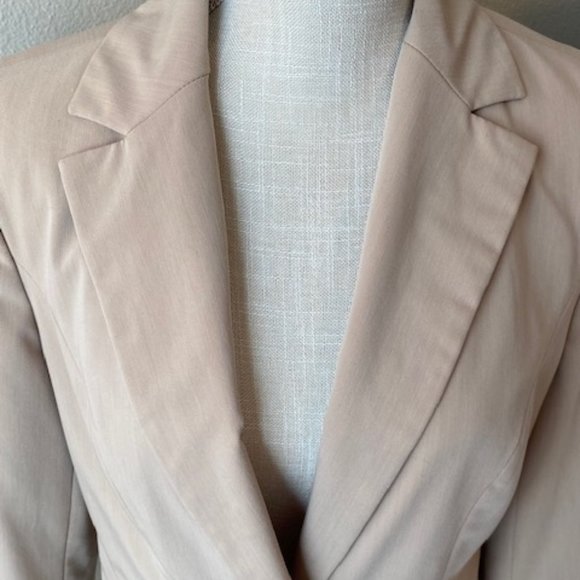 Apostrophe Tan Blazer - Size 10 - Picture 2 of 9
